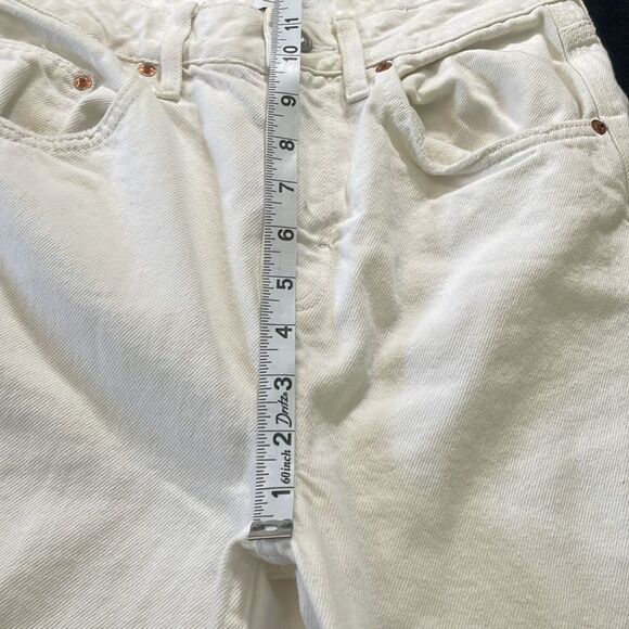 BDG High Waisted Puddle Jeans White Size 27 - Picture 8 of 8